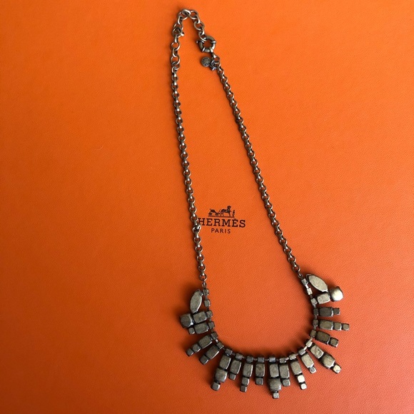 40% OFF🌟J. Crew Coral/Mint/Grey Crystal Necklace - Picture 3 of 5